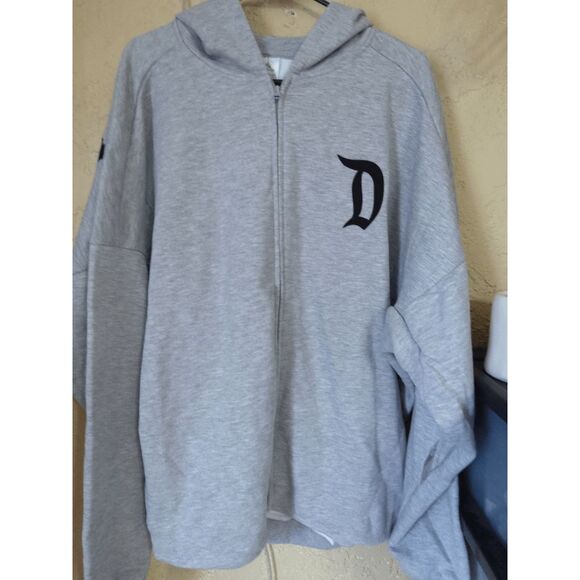 NWT Size XL Disney Disneyland original Sweater Zip up Hoodie Authentic Exclusive - Picture 1 of 2